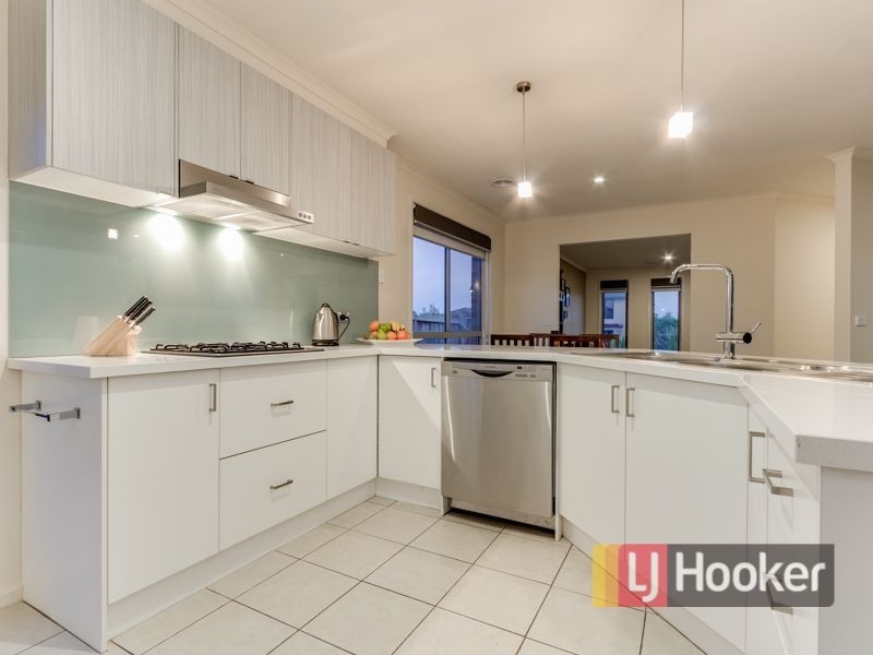7 Melington Drive, Lyndhurst VIC 3975