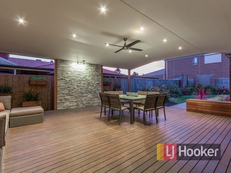 7 Melington Drive, Lyndhurst VIC 3975