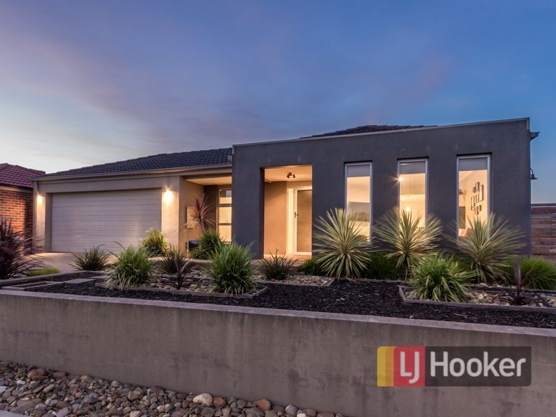 7 Melington Drive, Lyndhurst VIC 3975