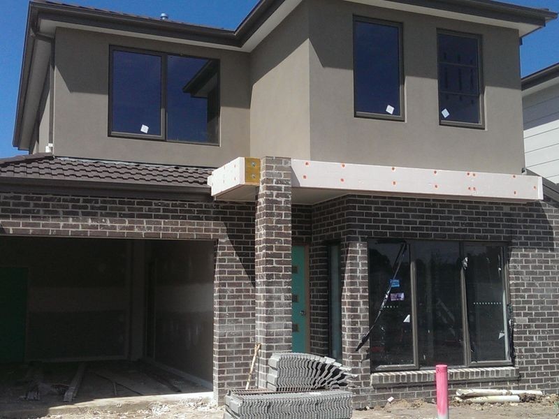 20/20-30 Heather Grove, Cranbourne East VIC 3977