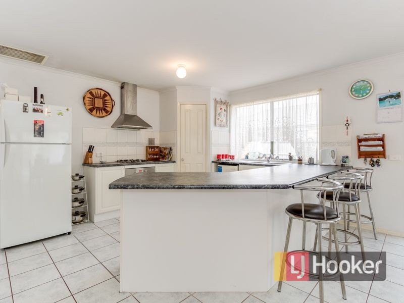 10 Keystone Court, Lynbrook VIC 3975