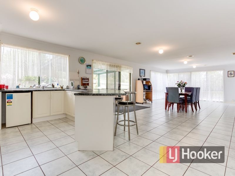 10 Keystone Court, Lynbrook VIC 3975