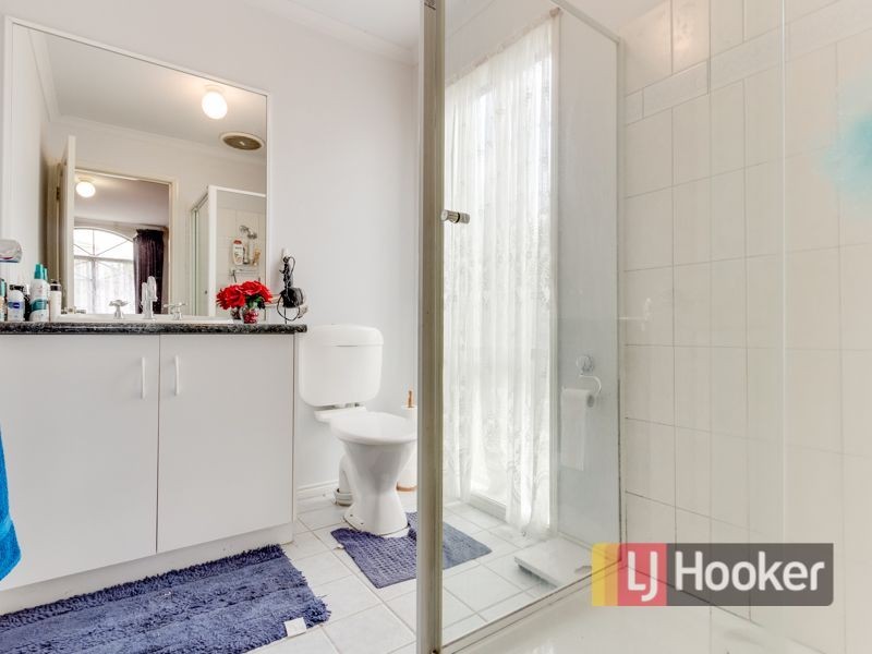 10 Keystone Court, Lynbrook VIC 3975