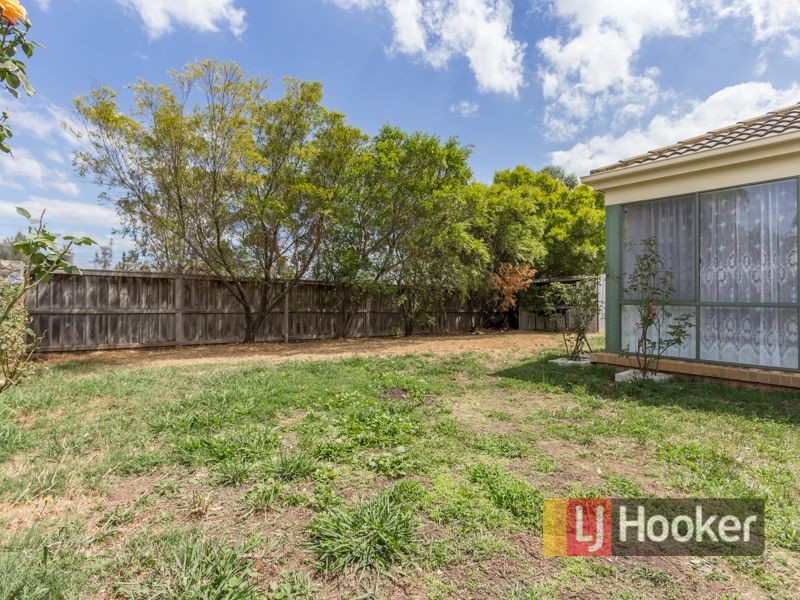 10 Keystone Court, Lynbrook VIC 3975