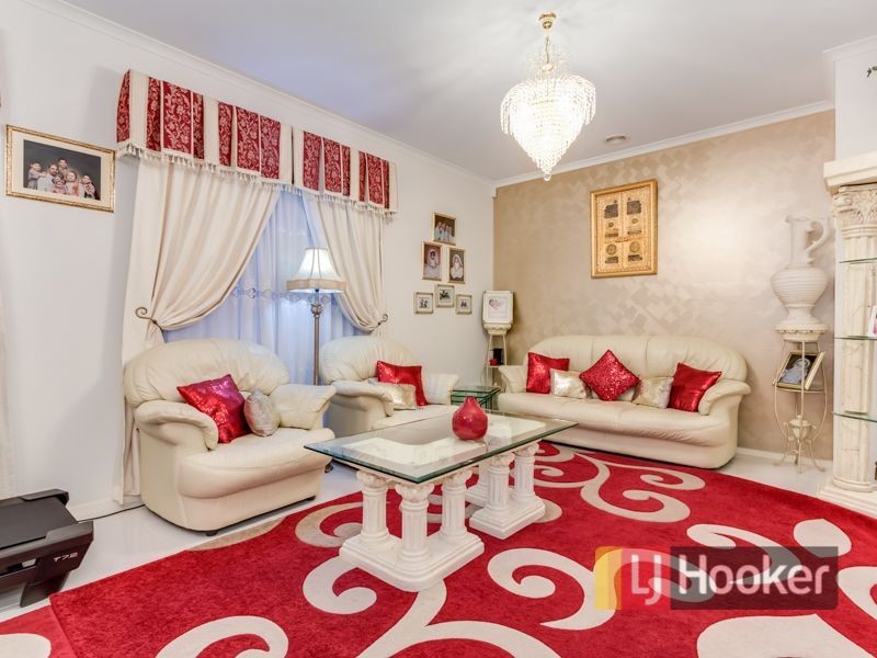 15 Horton Drive, Hampton Park VIC 3976