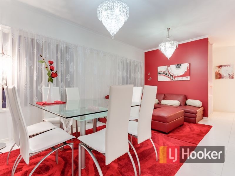 15 Horton Drive, Hampton Park VIC 3976