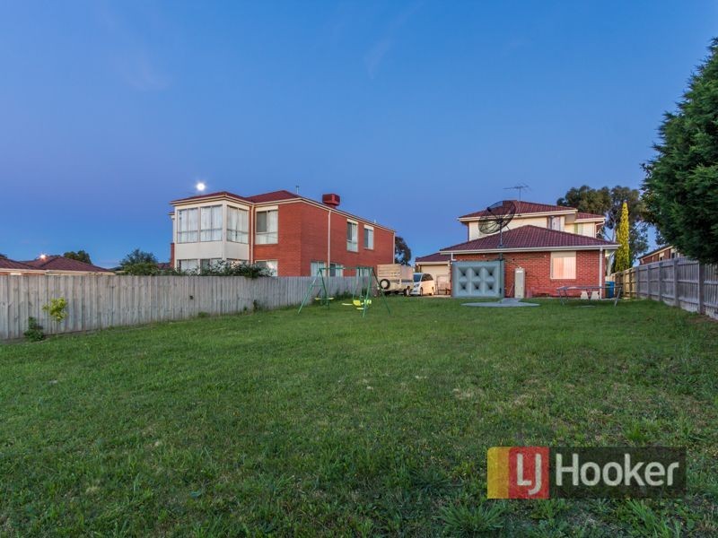 15 Horton Drive, Hampton Park VIC 3976