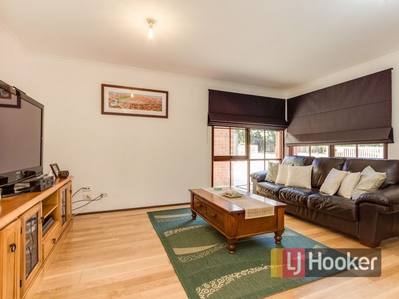 21 Pinnacle Way, Hampton Park VIC 3976