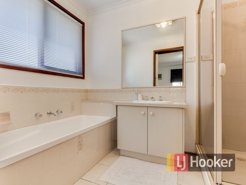 21 Pinnacle Way, Hampton Park VIC 3976