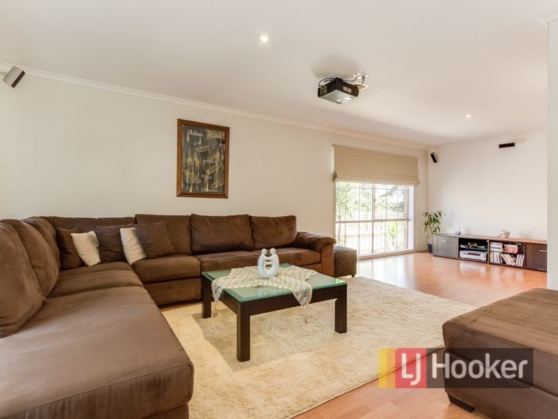 24 Valley View Rise, Hampton Park VIC 3976