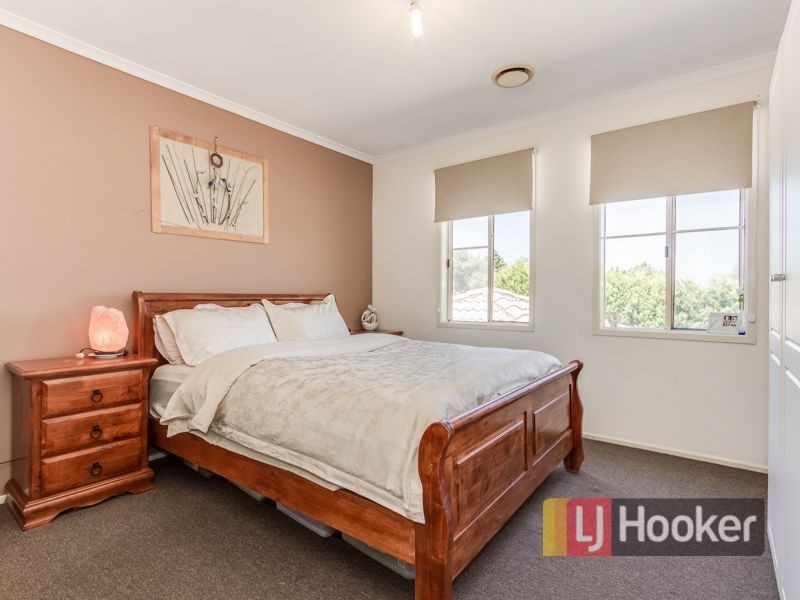 24 Valley View Rise, Hampton Park VIC 3976