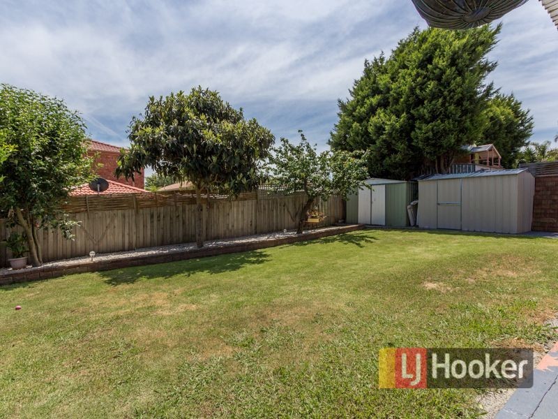 24 Valley View Rise, Hampton Park VIC 3976