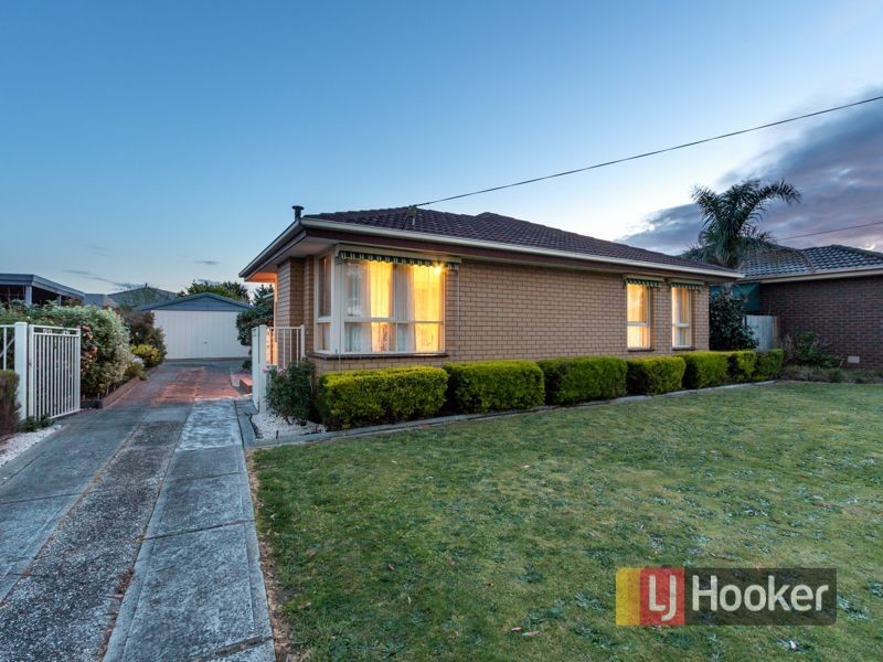 10 Tadstan Drive, Hampton Park VIC 3976