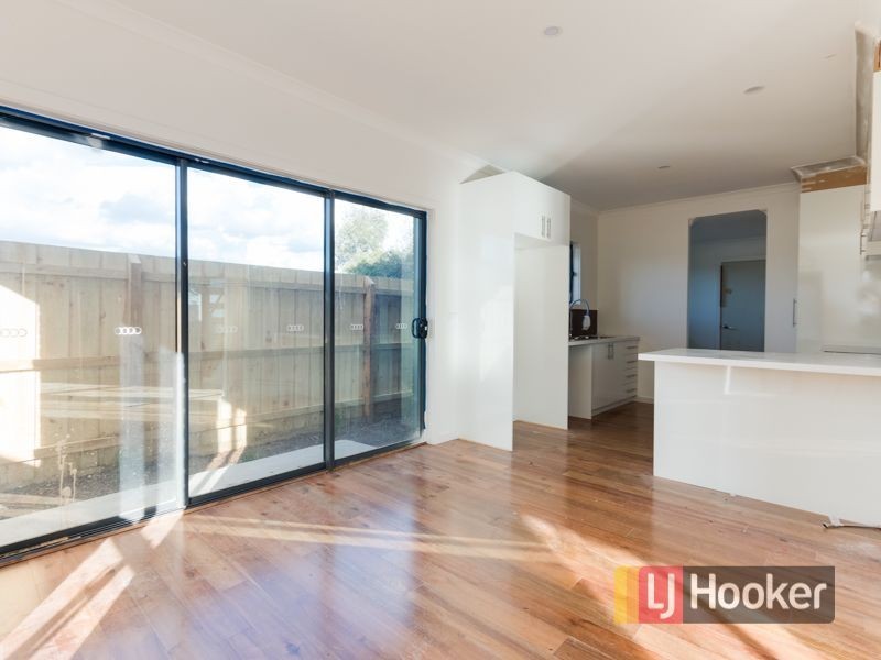 4/32 Millswyn Avenue, Hampton Park VIC 3976