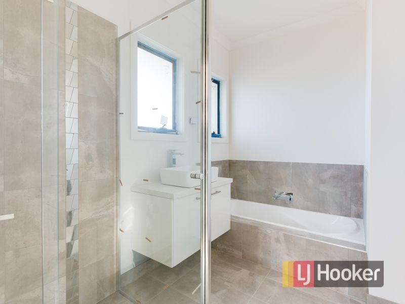 4/32 Millswyn Avenue, Hampton Park VIC 3976