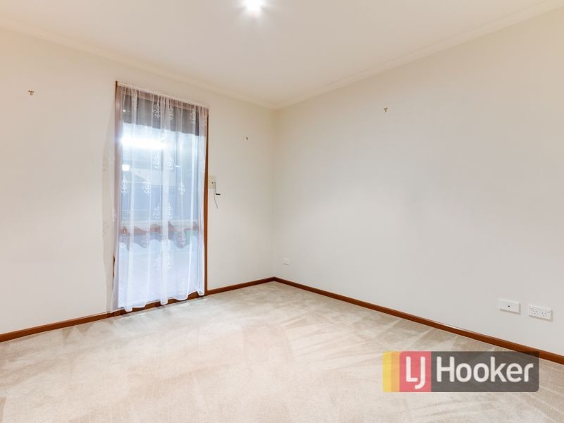 12 Simon Court, Hampton Park VIC 3976