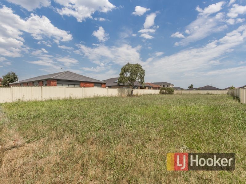 2 Jacaranda Way, Pakenham VIC 3810