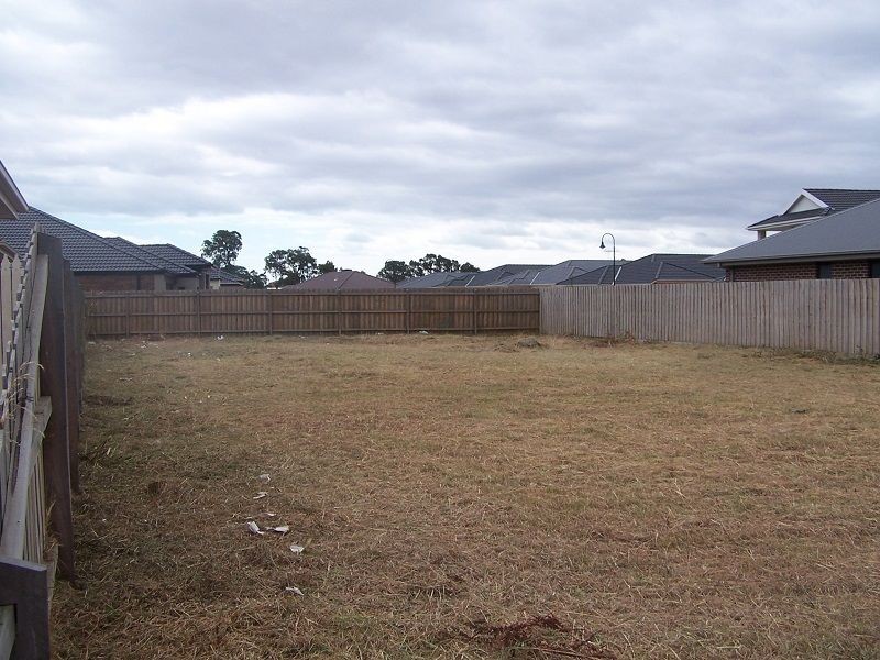 27 Henning Avenue, Lynbrook VIC 3975