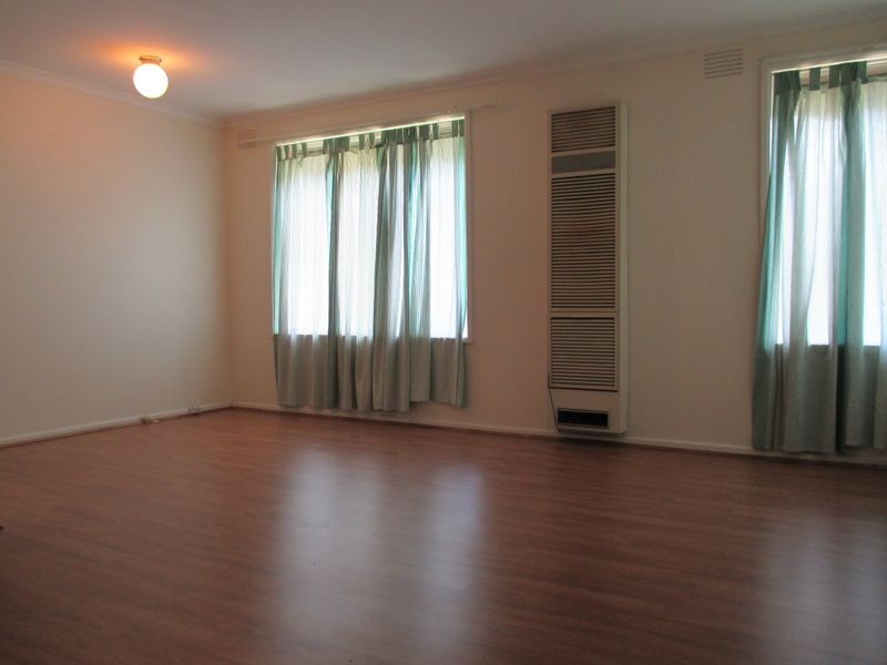 18 Mark Court, Hampton Park VIC 3976