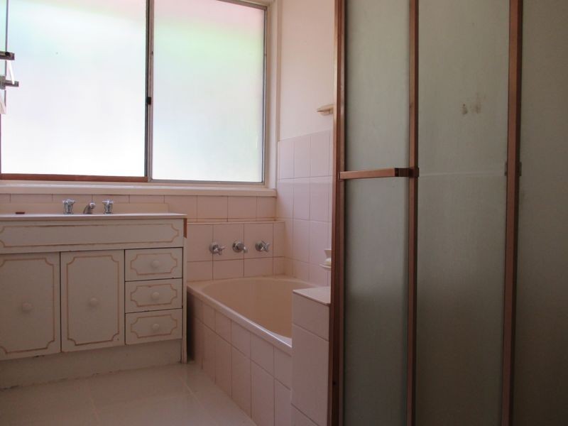 18 Mark Court, Hampton Park VIC 3976