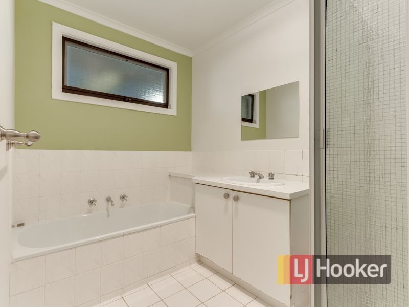 2 Bunya Place, Hampton Park VIC 3976