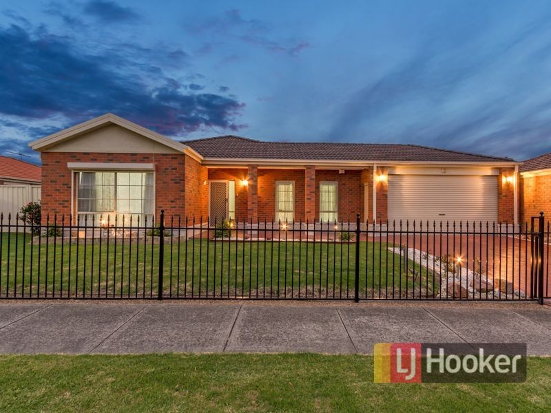 13 Oakman Way, Hampton Park VIC 3976