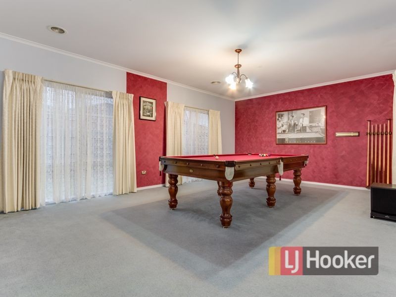 13 Oakman Way, Hampton Park VIC 3976