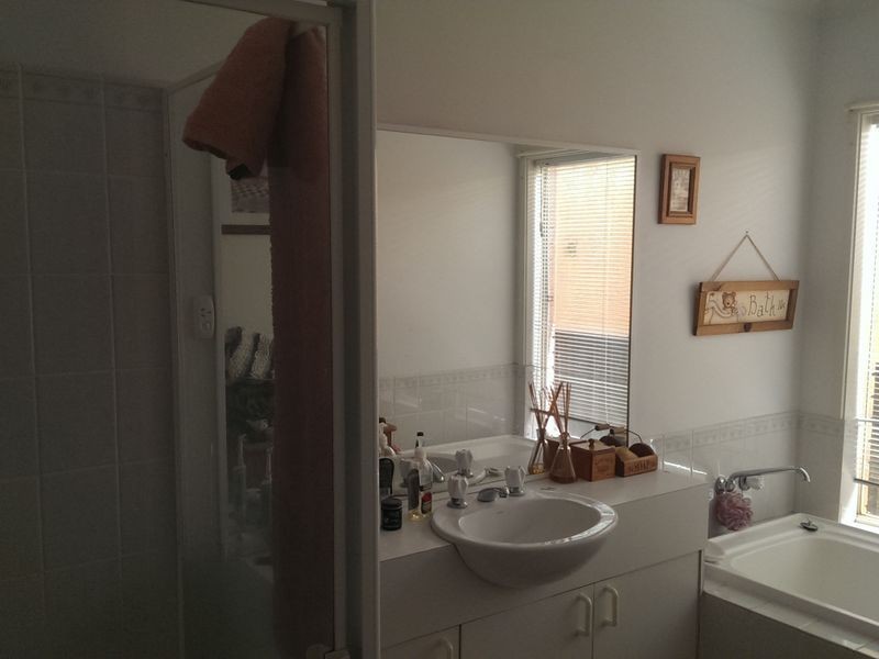 8 Raphael Street, Hallam VIC 3803