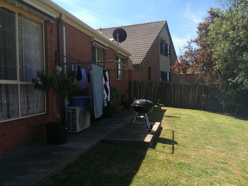 8 Raphael Street, Hallam VIC 3803