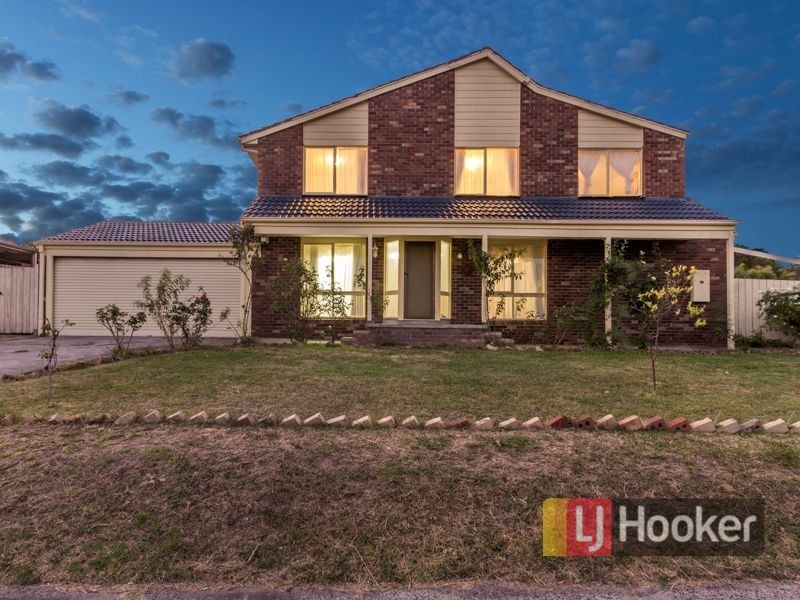 11 Lawson Way, Endeavour Hills VIC 3802