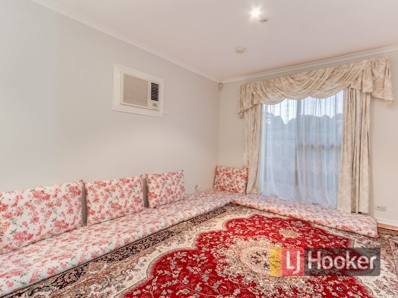 11 Lawson Way, Endeavour Hills VIC 3802