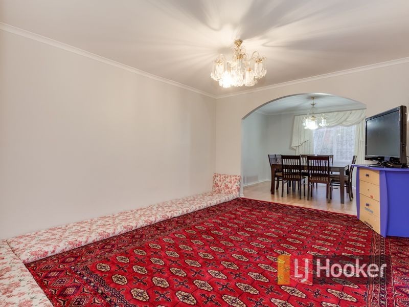 11 Lawson Way, Endeavour Hills VIC 3802
