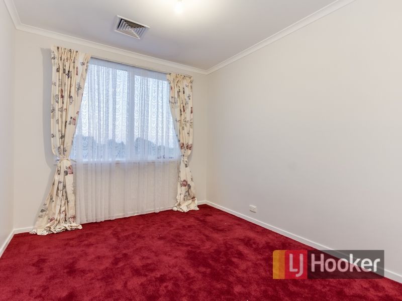 11 Lawson Way, Endeavour Hills VIC 3802