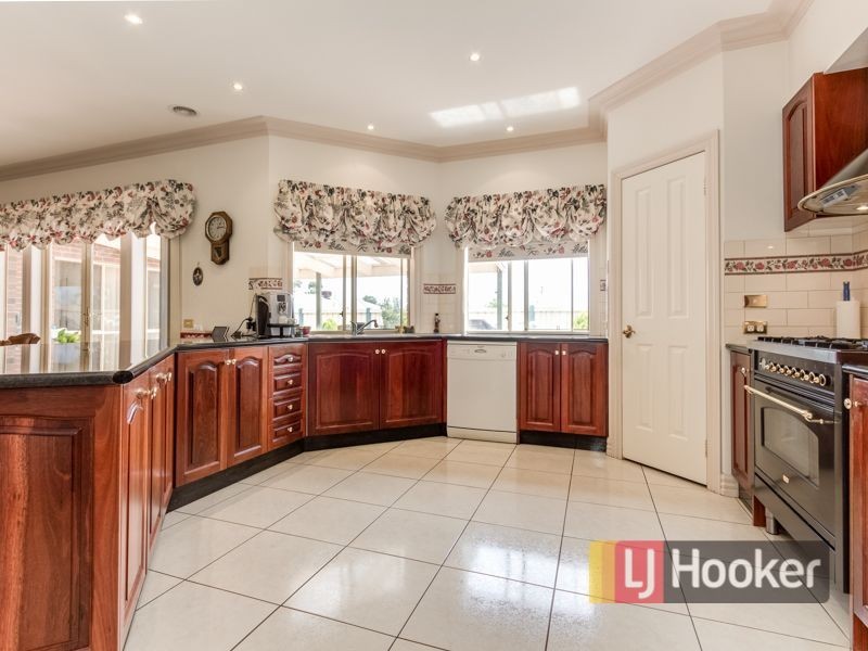 5 Stevensons Road, Cranbourne VIC 3977