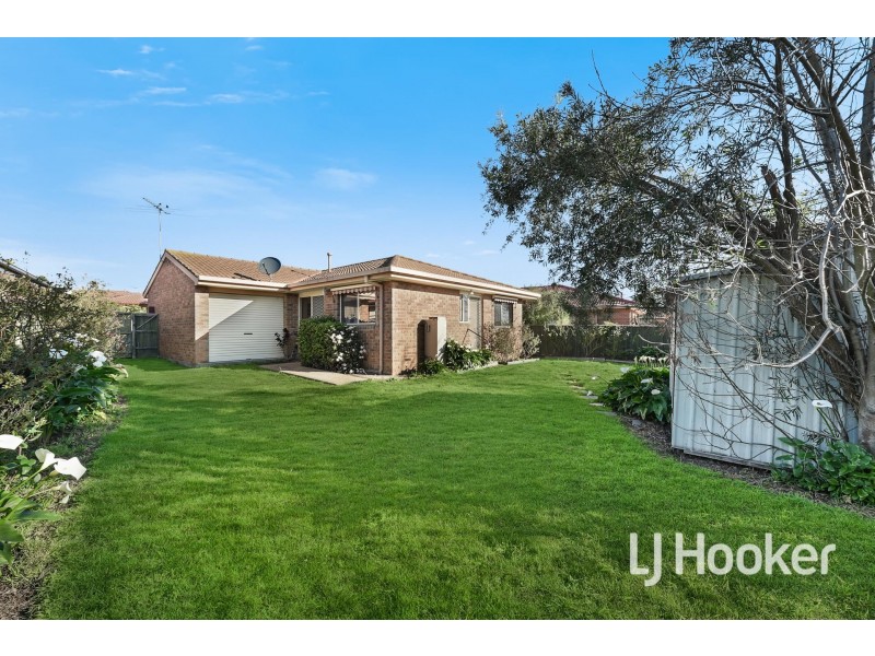 27 Cumberland Chase, Hampton Park VIC 3976