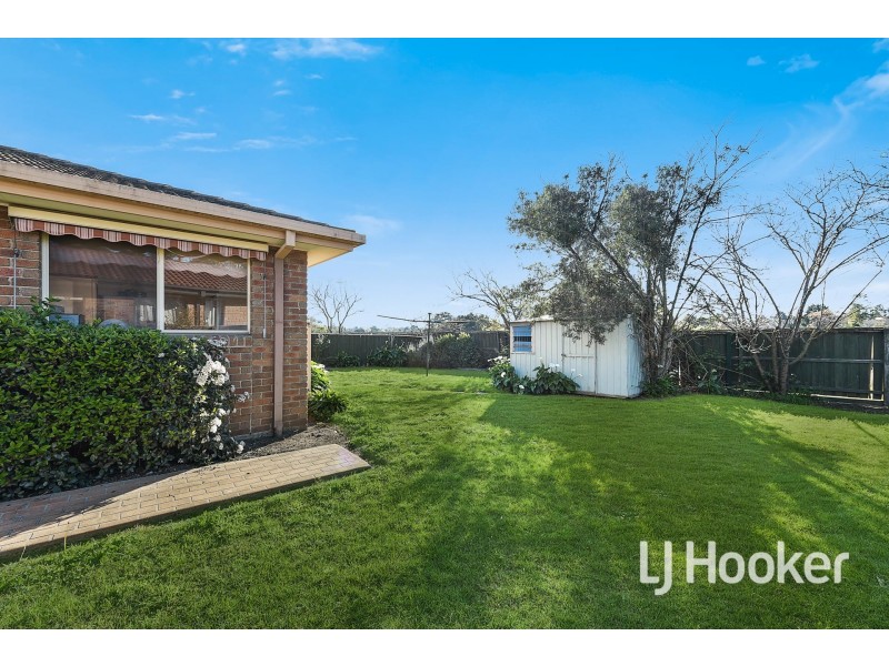 27 Cumberland Chase, Hampton Park VIC 3976