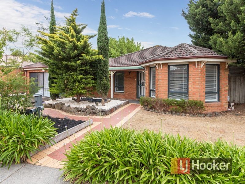 18 Raleigh Drive, Narre Warren South VIC 3805