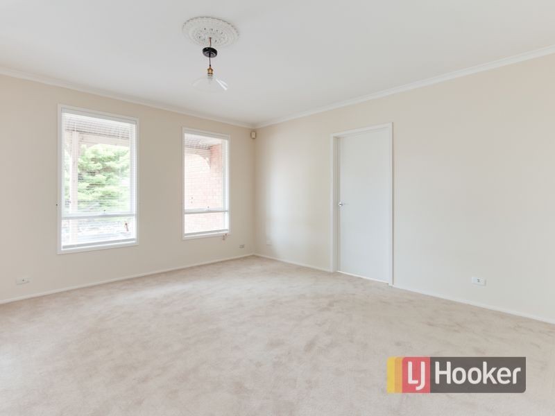 18 Raleigh Drive, Narre Warren South VIC 3805