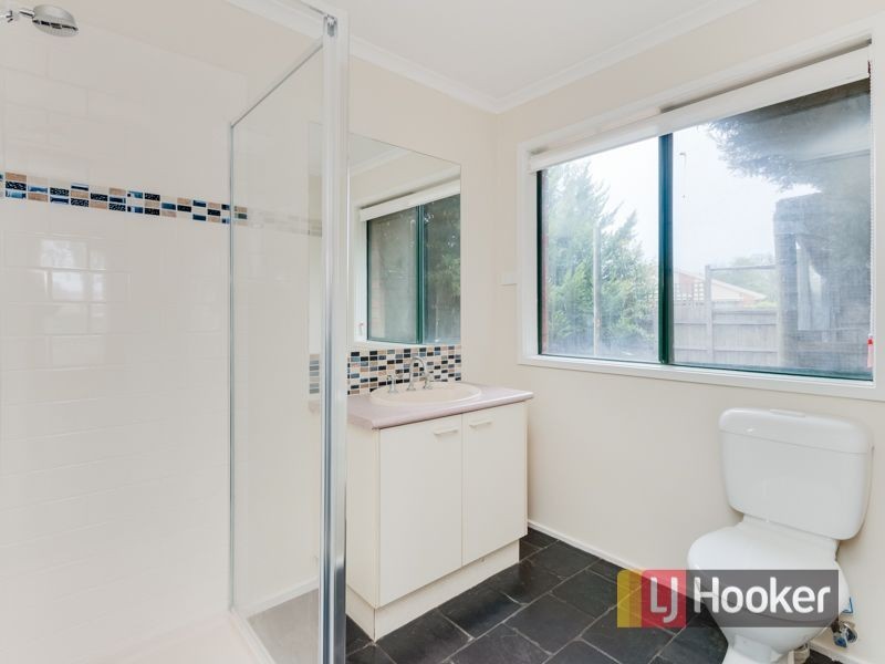 18 Raleigh Drive, Narre Warren South VIC 3805