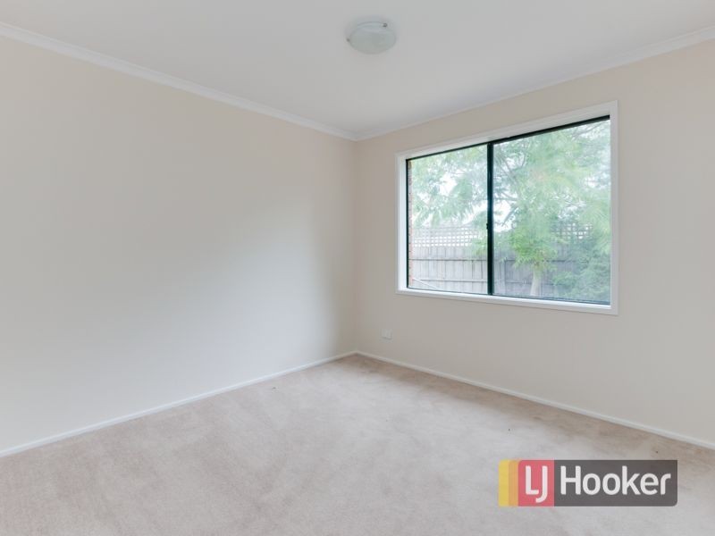 18 Raleigh Drive, Narre Warren South VIC 3805