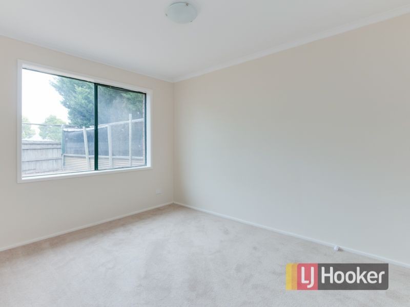 18 Raleigh Drive, Narre Warren South VIC 3805