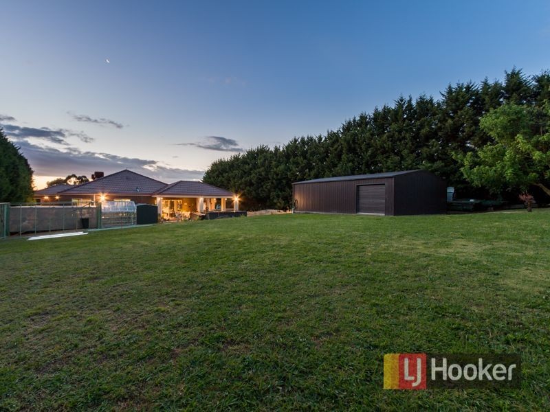 6-8 Cranston Close, Narre Warren North VIC 3804