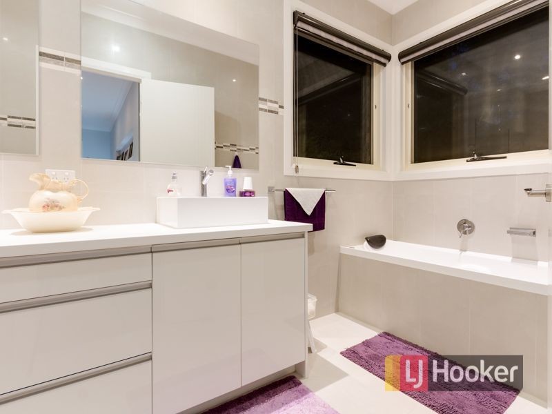 6-8 Cranston Close, Narre Warren North VIC 3804