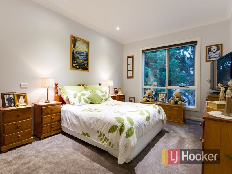 6-8 Cranston Close, Narre Warren North VIC 3804