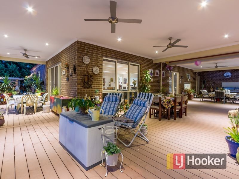 6-8 Cranston Close, Narre Warren North VIC 3804