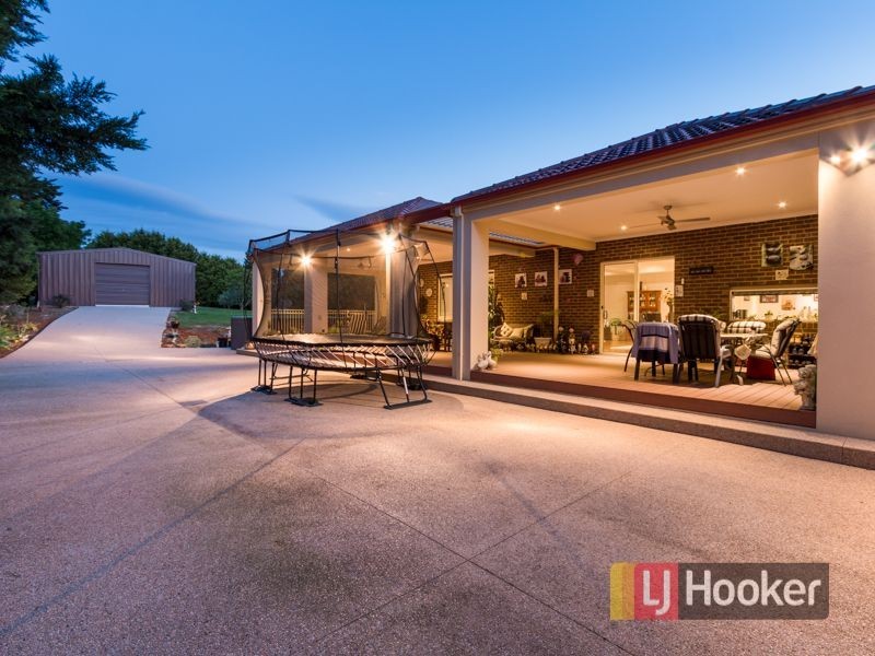 6-8 Cranston Close, Narre Warren North VIC 3804