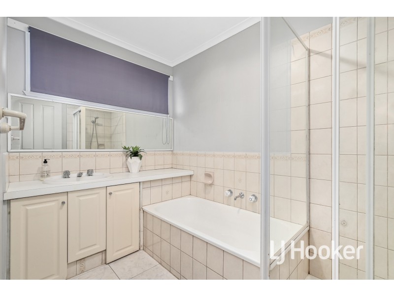 27 Central Road, Hampton Park VIC 3976