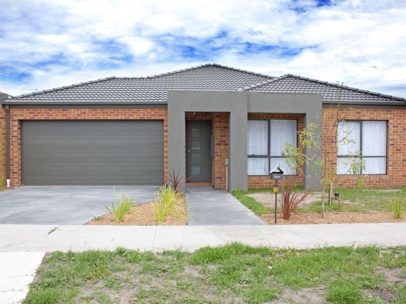 10 Tarragon Court, Lynbrook VIC 3975