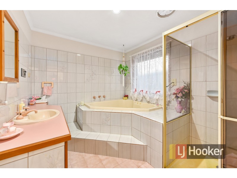 3 Lorraine Court, Hampton Park VIC 3976