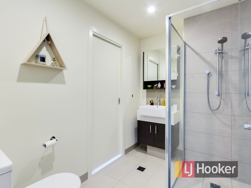 802/80 Cheltenham Road, Dandenong VIC 3175